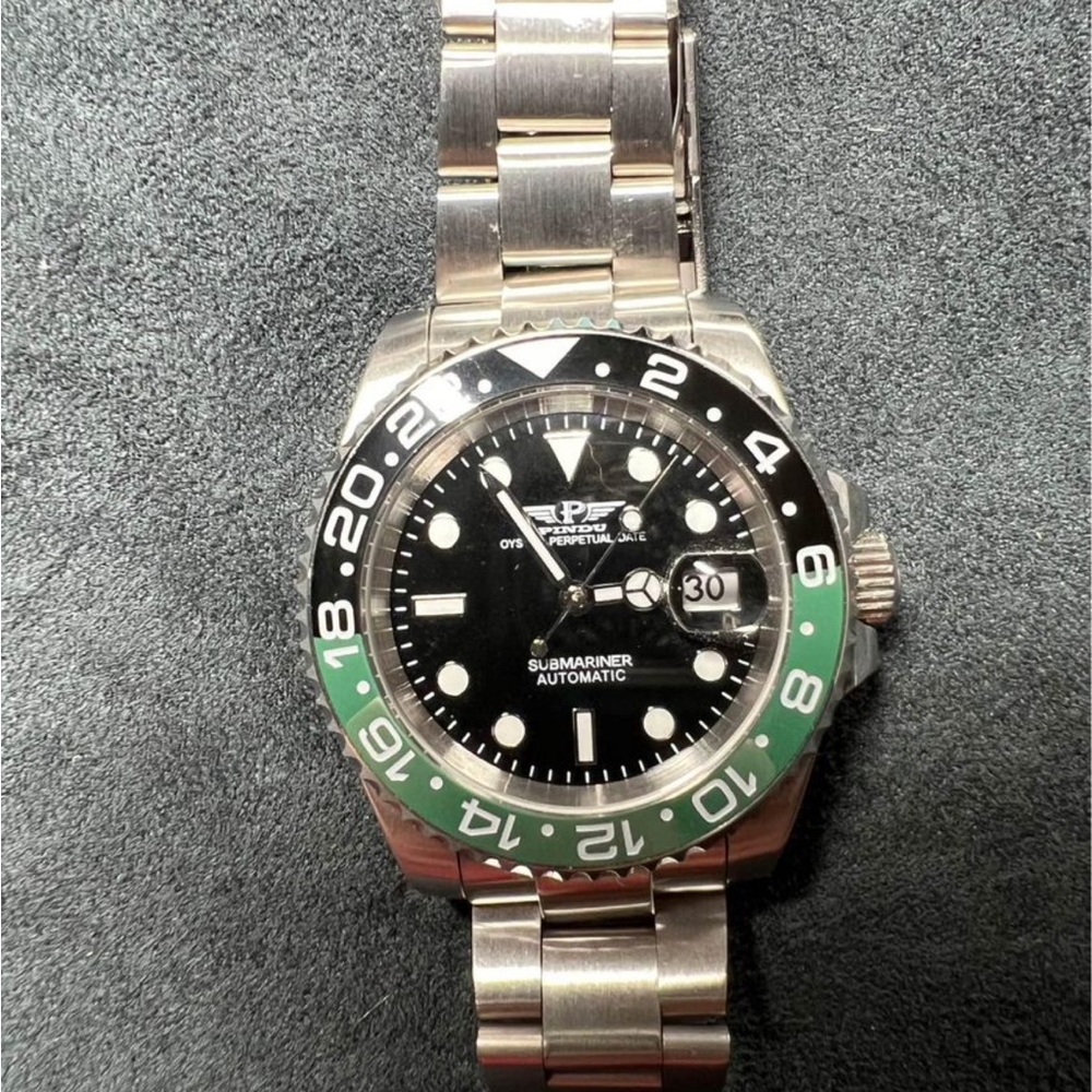 Automatic men's watch: The
PINDU DESIGN Men’s Stainless Steel Case Watch